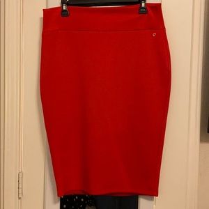 Thalia Sodi pencil skirt